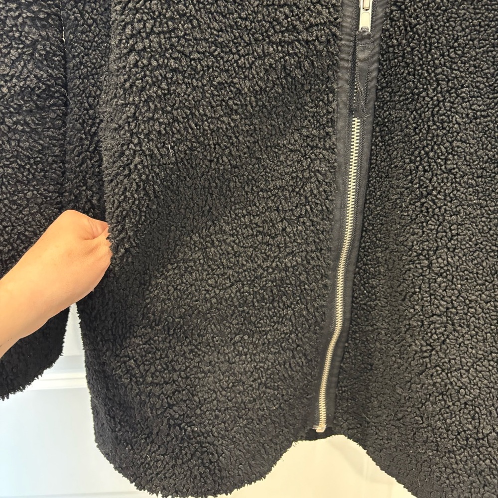 GAP Black Sherpa Zip-Up Hooded Jacket Size S - Picture 5 of 6